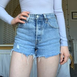 501 levi shorts